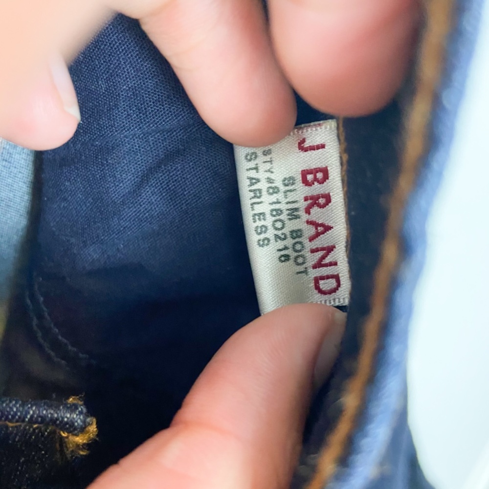 J Brand Dark Wash Slim Boot Flare Jeans Sz 26 - Picture 9 of 10